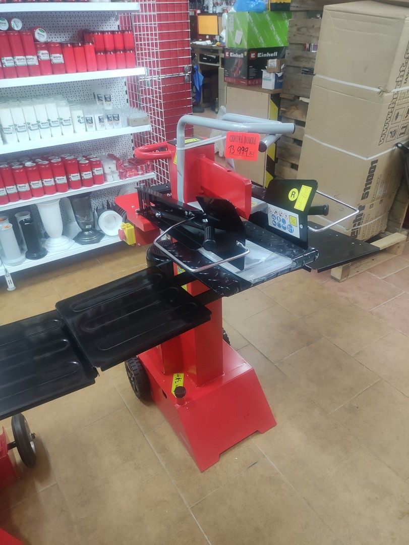 Obchod/></figure>
      <figure><img class=